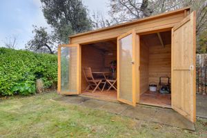 Garden (Summer House/Storage)- click for photo gallery